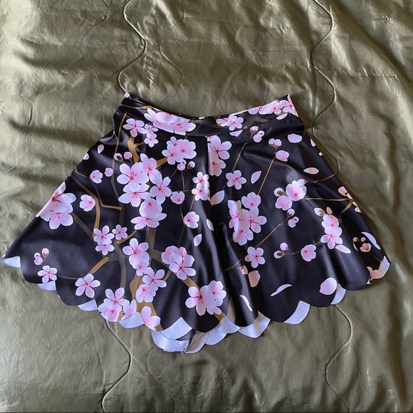 Blackmilk Pants - Black Milk Cherry Blossom Black Shorties size M